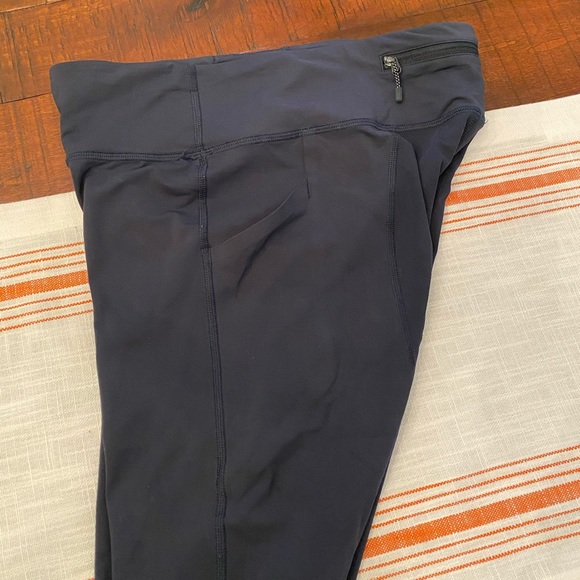 Lululemon Mid Rise Pace Rival Crop - Picture 2 of 6